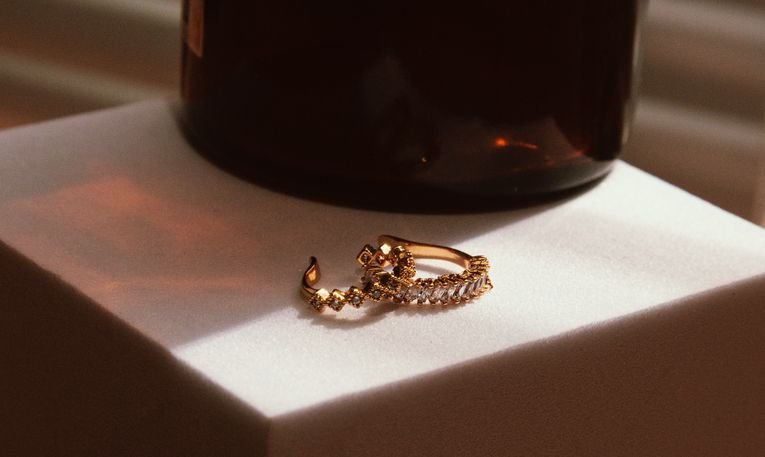 How to Clean Gold Jewellery at Home: A Safe Step-by-Step Guide