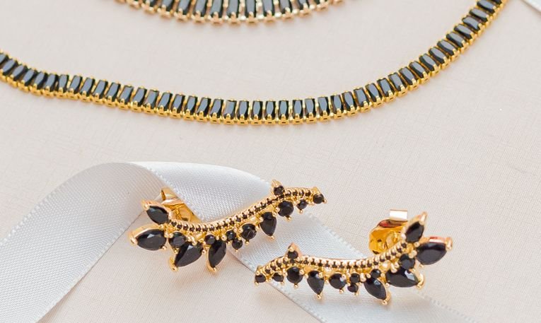 Wedding Guest Jewellery: A Complete Guide by Dress Code